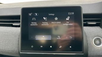 Renault Clio 1.6 E-TECH techno Hatchback 5dr Petrol Hybrid Auto Euro 6 (s/s) 