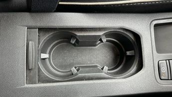 Renault Clio 1.6 E-TECH techno Hatchback 5dr Petrol Hybrid Auto Euro 6 (s/s) 