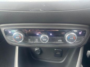 Vauxhall Crossland 1.2 Turbo [130] Elite 5dr Auto