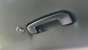 Renault Megane E-Tech 60kWh iconic Hatchback 5dr Electric Auto (optimum charge) (220 p