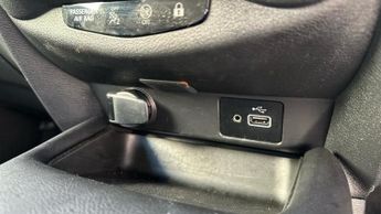 Nissan Juke 1.0 DIG-T N-Connecta SUV 5dr Petrol DCT Auto Euro 6 (s/s) (114 p