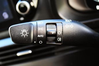 Hyundai i20 1.0 T-GDi MHEV SE Connect Hatchback 5dr Petrol Hybrid DCT Euro 6