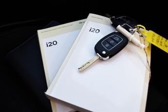 Hyundai i20 1.0 T-GDi MHEV SE Connect Hatchback 5dr Petrol Hybrid DCT Euro 6