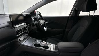 Hyundai KONA 64kWh Premium SUV 5dr Electric Auto (10.5kW Charger) (204 ps)