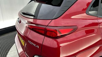 Hyundai KONA 64kWh Premium SUV 5dr Electric Auto (10.5kW Charger) (204 ps)