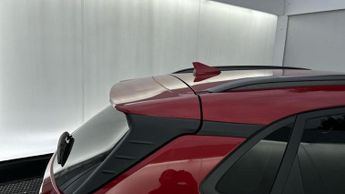 Hyundai KONA 64kWh Premium SUV 5dr Electric Auto (10.5kW Charger) (204 ps)