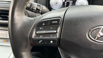 Hyundai KONA 64kWh Premium SUV 5dr Electric Auto (10.5kW Charger) (204 ps)