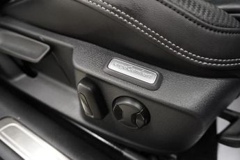 Volkswagen Passat 1.5 TSI EVO R-Line Estate 5dr Petrol DSG Euro 6 (s/s) (150 ps) |