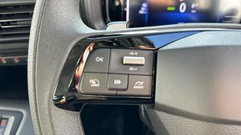 Vauxhall Combo Life Electric 52kWh Design MPV 5dr Electric Auto (7.4kW Charger) (136 ps)