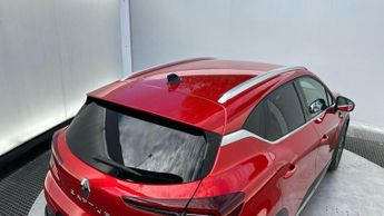 Renault Captur 1.6 E-TECH techno SUV 5dr Petrol Hybrid Auto Euro 6 (s/s) (145 p