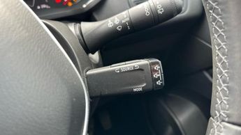 Renault Captur 1.6 E-TECH techno SUV 5dr Petrol Hybrid Auto Euro 6 (s/s) (145 p