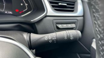 Renault Captur 1.6 E-TECH techno SUV 5dr Petrol Hybrid Auto Euro 6 (s/s) (145 p