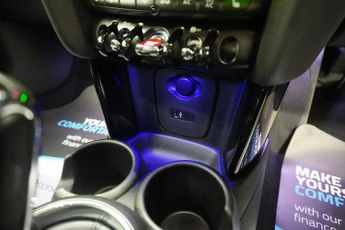 Mini Hatch 1.5 Cooper Exclusive Hatchback 5dr Petrol Steptronic| Full Servi