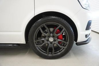 Volkswagen Transporter 2.0 BiTDI T30 BlueMotion Tech Highline DSG FWD LWB Euro 6 (s/s) 