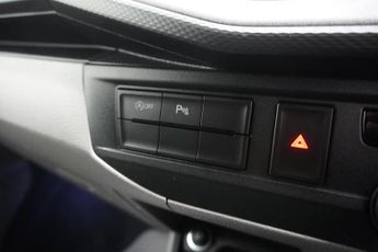 Volkswagen Transporter 2.0 TDI T30 Highline Panel Van 5dr Diesel DSG FWD LWB | Manufact