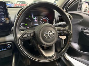 Toyota YARIS 1.5 Hybrid Icon 5dr CVT