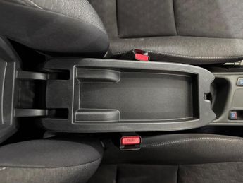 Toyota YARIS 1.5 Hybrid Icon 5dr CVT