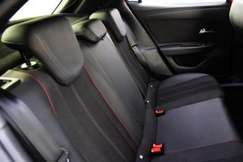 Vauxhall Mokka Electric 50kWh SRi Premium SUV 5dr Electric Auto (136 ps)