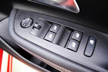 Vauxhall Mokka Electric 50kWh SRi Premium SUV 5dr Electric Auto (136 ps)