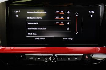 Vauxhall Mokka Electric 50kWh SRi Premium SUV 5dr Electric Auto (136 ps)