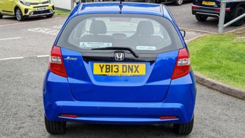 Honda Jazz 1.4 i-VTEC ES Hatchback 5dr Petrol **AUTOMATIC, 7 SERVICES, DRIV