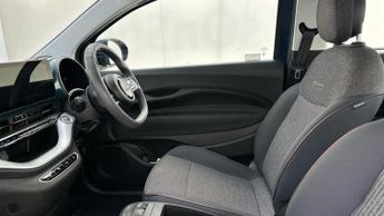 Fiat 500e 42kWh Icon Hatchback 3dr Electric Auto (118 ps)