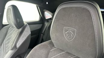 Peugeot E-3008 73kWh GT SUV 5dr Electric Auto (210 ps)