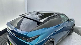 Peugeot E-3008 73kWh GT SUV 5dr Electric Auto (210 ps)