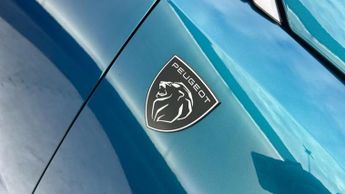 Peugeot E-3008 73kWh GT SUV 5dr Electric Auto (210 ps)
