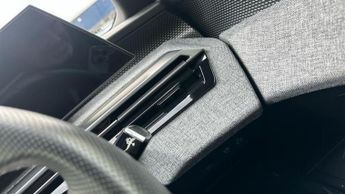 Peugeot E-3008 73kWh GT SUV 5dr Electric Auto (210 ps)