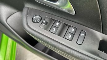 Vauxhall Mokka Electric 50kWh Ultimate SUV 5dr Electric Auto (136 ps)