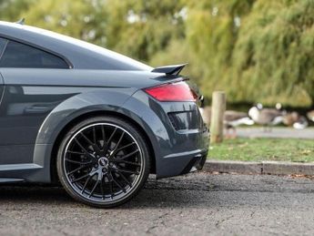 Audi TT 2.0 TFSI 40 Black Edition S Tronic Euro 6 (s/s) 3dr