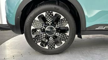 Fiat 600e 54kWh La Prima SUV 5dr Electric Auto (156 ps)