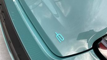 Fiat 600e 54kWh La Prima SUV 5dr Electric Auto (156 ps)