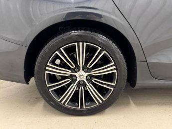 Volvo V60 2.0 D3 Inscription Plus Estate 5dr Diesel Auto Euro 6 | Full Vol