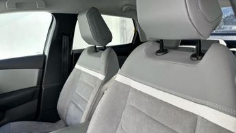 Citroen e-C4 X 50kWh e-series Fastback 4dr Electric Auto (7.4kW Charger) (136 p