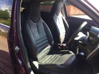 Peugeot 108 1.2 PureTech Feline Euro 6 5dr