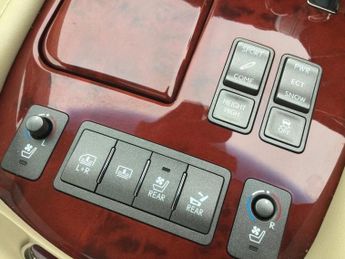 Lexus LS 460 SE-L 4.6 V8 4dr Auto