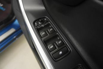 Volvo V60 2.0 D3 R-Design Lux Nav Estate 5dr Diesel Auto Euro 6 (s/s) (150