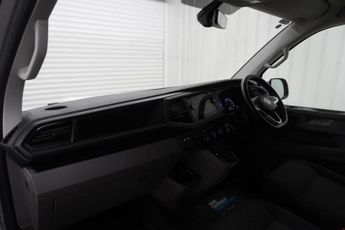 Volkswagen Transporter 2.0 TDI T28 Highline Panel Van 5dr Diesel DSG FWD SWB Euro 6 (s/