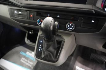 Volkswagen Transporter 2.0 TDI T28 Highline Panel Van 5dr Diesel DSG FWD SWB Euro 6 (s/