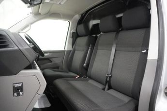 Volkswagen Transporter 2.0 TDI T28 Highline Panel Van 5dr Diesel DSG FWD SWB Euro 6 (s/