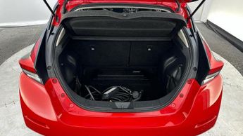 Nissan Leaf 39kWh Tekna Hatchback 5dr Electric Auto (150 ps)