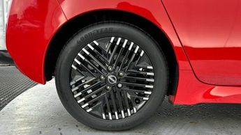 Nissan Leaf 39kWh Tekna Hatchback 5dr Electric Auto (150 ps)