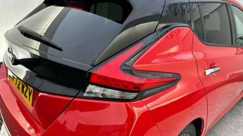 Nissan Leaf 39kWh Tekna Hatchback 5dr Electric Auto (150 ps)