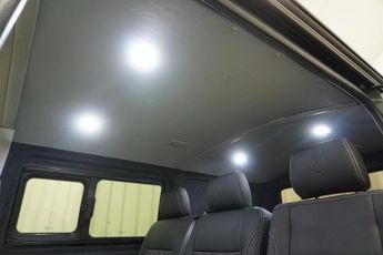 Volkswagen Transporter 2.0 TDI T28 Highline Diesel DSG FWD SWB Euro 6 | Kombi Conversio