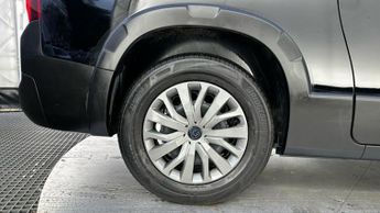 Peugeot e-Rifter 52kWh Allure Long MPV 5dr Electric Auto (7.4kW Charger) (136 ps)