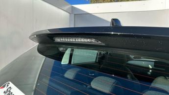 Fiat 600 1.2 MHEV SUV 5dr Petrol Hybrid e-DCT Euro 6 (s/s) (100 ps)