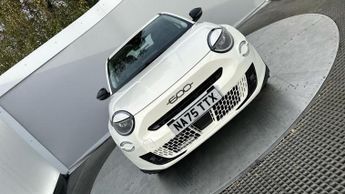 Fiat 600 1.2 MHEV SUV 5dr Petrol Hybrid e-DCT Euro 6 (s/s) (100 ps)