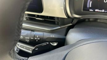 Fiat 600 1.2 MHEV SUV 5dr Petrol Hybrid e-DCT Euro 6 (s/s) (100 ps)